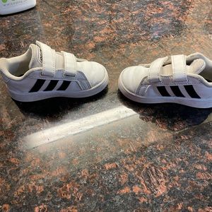 Toddler boy shoes size 6
